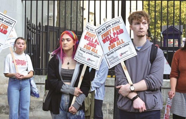 Labour plan to cancel equalising minimum wage for young&nbsp;people